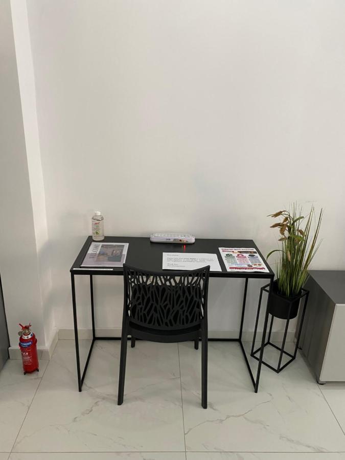 Seaside Apartment In Gzira Экстерьер фото